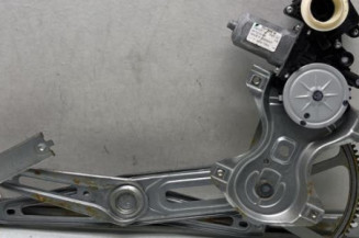 Leve vitre electrique avant gauche TOYOTA YARIS 3 Photo n°1