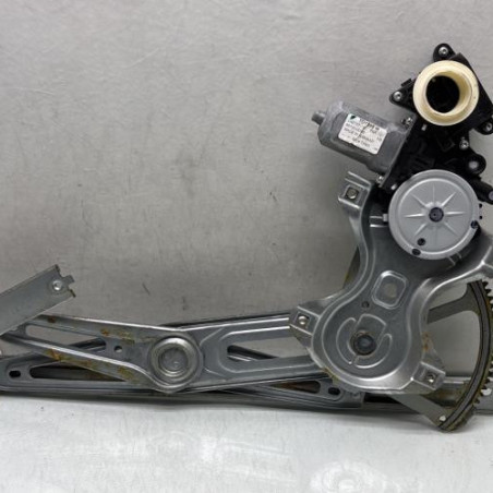 Leve vitre electrique avant gauche TOYOTA YARIS 3 Photo n°1