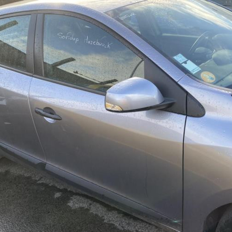 Aile avant gauche RENAULT MEGANE 3 Photo n°6