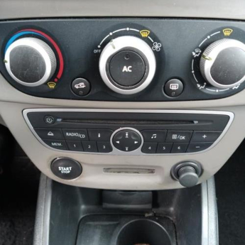 Aile avant gauche RENAULT MEGANE 3 Photo n°9