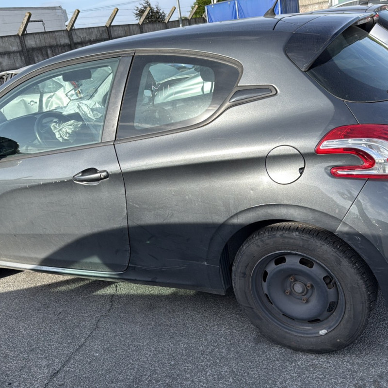 PEUGEOT 208 1 PHASE 1 1.6 HDI - 8V TURBO Photo n°7