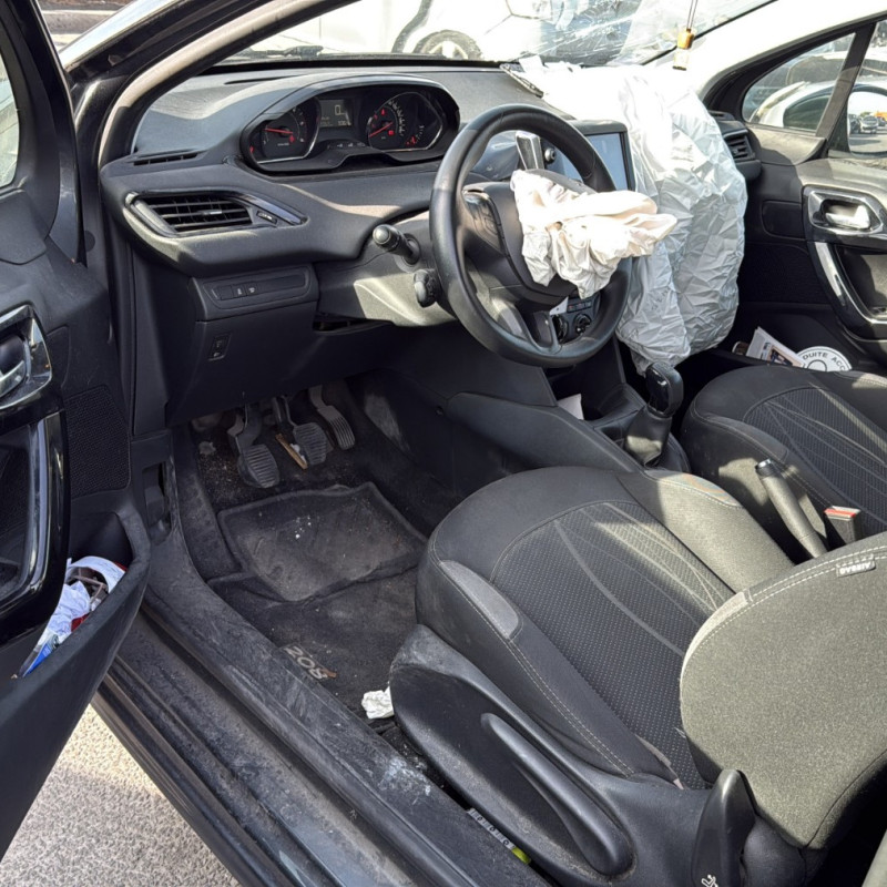 PEUGEOT 208 1 PHASE 1 1.6 HDI - 8V TURBO Photo n°12