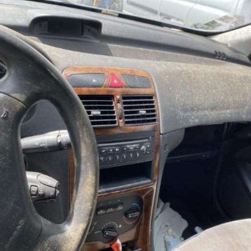 Aile avant gauche PEUGEOT 307 Photo n°16