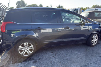 Boitier air bag PEUGEOT 5008 1