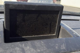 Fermeture de capot PEUGEOT 5008 1