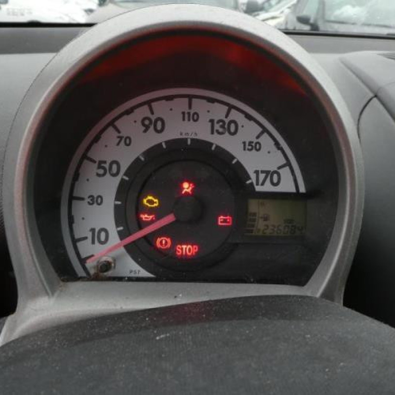 Capot PEUGEOT 107 Photo n°4