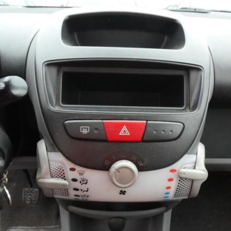 Capot PEUGEOT 107 Photo n°10