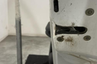 Porte arriere droit PEUGEOT 106