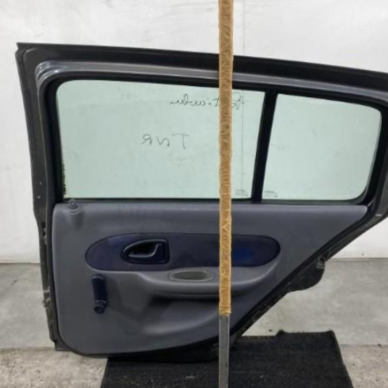 Porte arriere droit RENAULT CLIO 2 Photo n°1