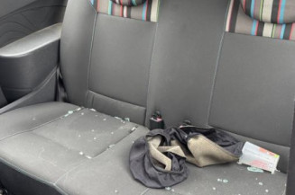 Custode arriere droit RENAULT TWINGO 2