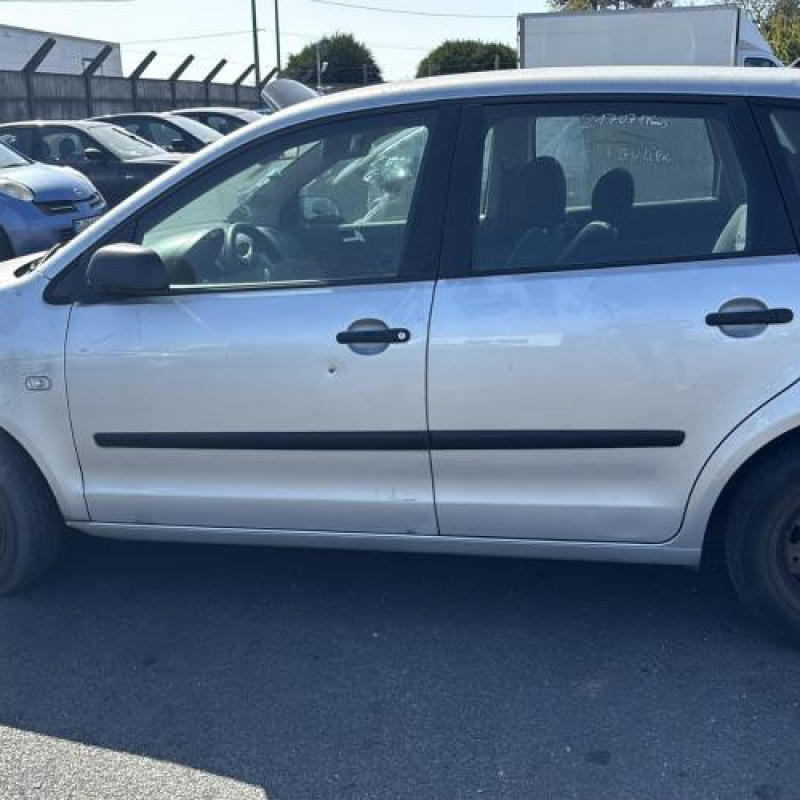 Silencieux arriere (echappement) VOLKSWAGEN POLO 4 Photo n°7