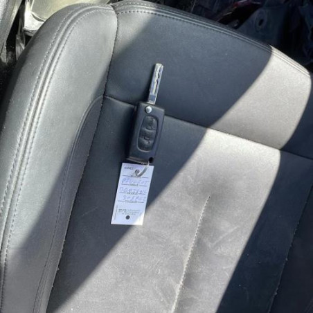 Divers PEUGEOT RCZ