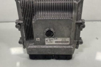 Calculateur moteur PEUGEOT 308 2 Photo n°1