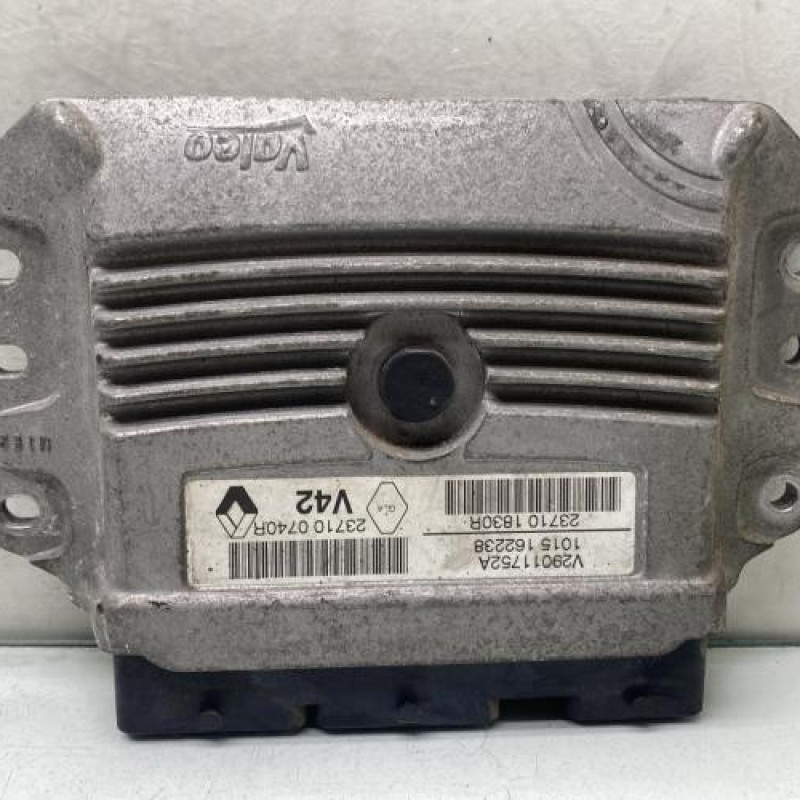 Calculateur moteur DACIA LOGAN MCV 1 Photo n°1