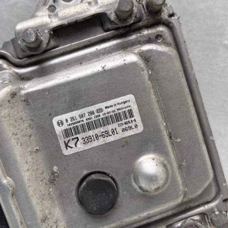 Calculateur moteur SUZUKI SWIFT 4 Photo n°2