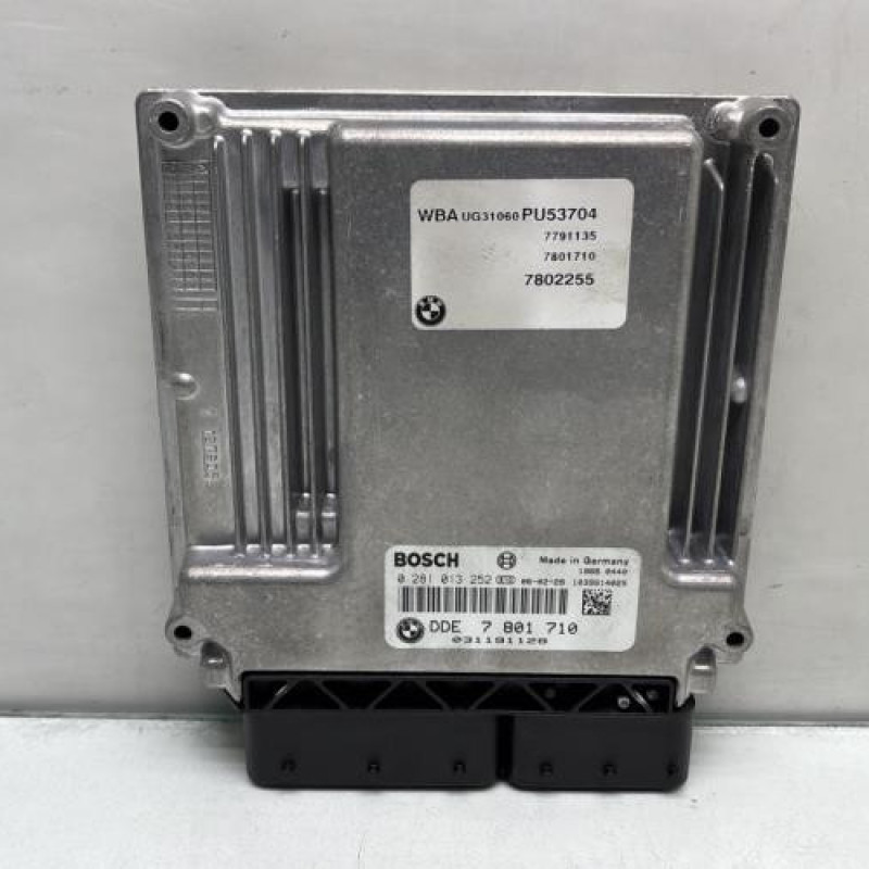 Calculateur moteur BMW SERIE 1 E87 Photo n°1