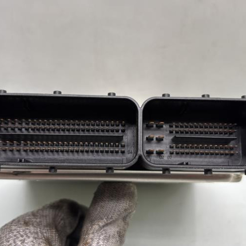 Calculateur moteur BMW SERIE 1 E87 Photo n°3