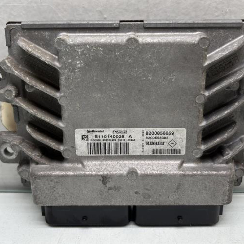Calculateur moteur DACIA SANDERO 1 Photo n°1