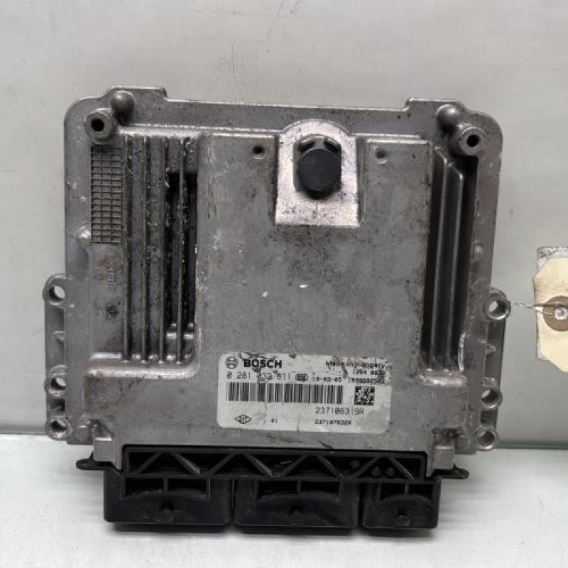 Calculateur moteur RENAULT SCENIC 3 Photo n°1