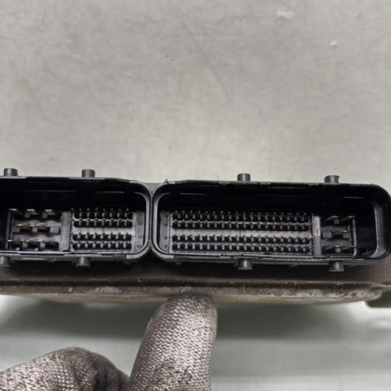 Calculateur moteur TOYOTA AYGO 1 Photo n°3