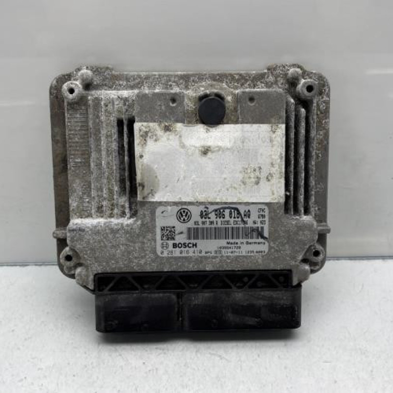 Calculateur moteur VOLKSWAGEN SCIROCCO 3 Photo n°1