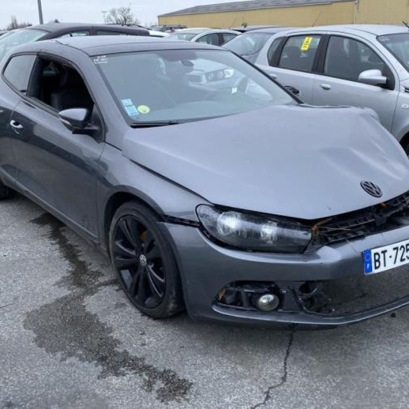 Calculateur moteur VOLKSWAGEN SCIROCCO 3 Photo n°14