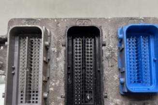 Calculateur moteur OPEL CORSA E