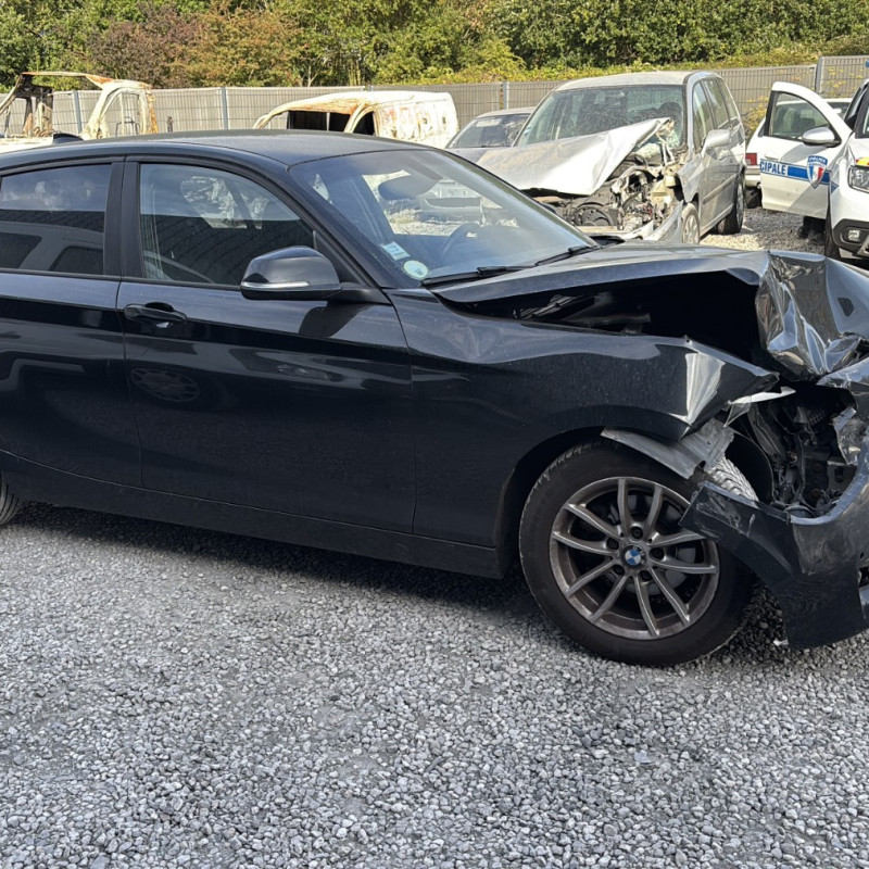 BMW SERIE 1 F20 PHASE 1 116d 2.0D - 16V TURBO Photo n°2