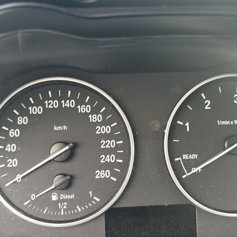 BMW SERIE 1 F20 PHASE 1 116d 2.0D - 16V TURBO Photo n°10