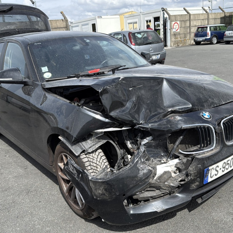 BMW SERIE 1 F20 PHASE 1 116d 2.0D - 16V TURBO Photo n°13