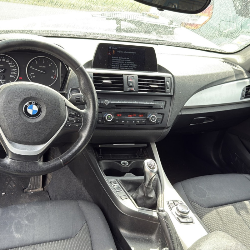 BMW SERIE 1 F20 PHASE 1 116d 2.0D - 16V TURBO Photo n°23