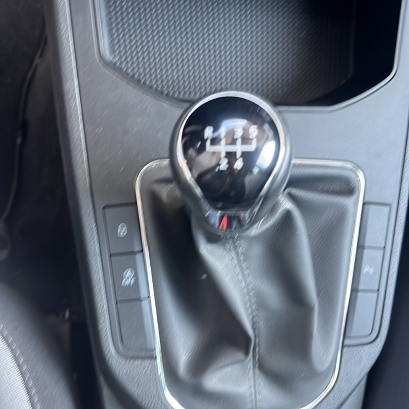 SEAT IBIZA 5 PHASE 1 1.0 MPI - 12V Photo n°8