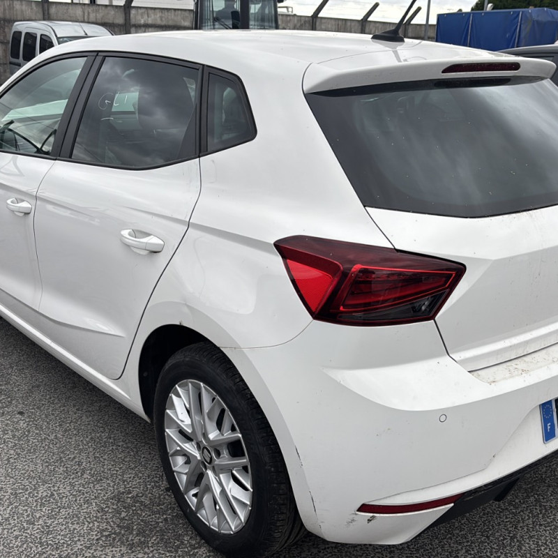 SEAT IBIZA 5 PHASE 1 1.0 MPI - 12V Photo n°15