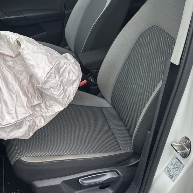 SEAT IBIZA 5 PHASE 1 1.0 MPI - 12V Photo n°21