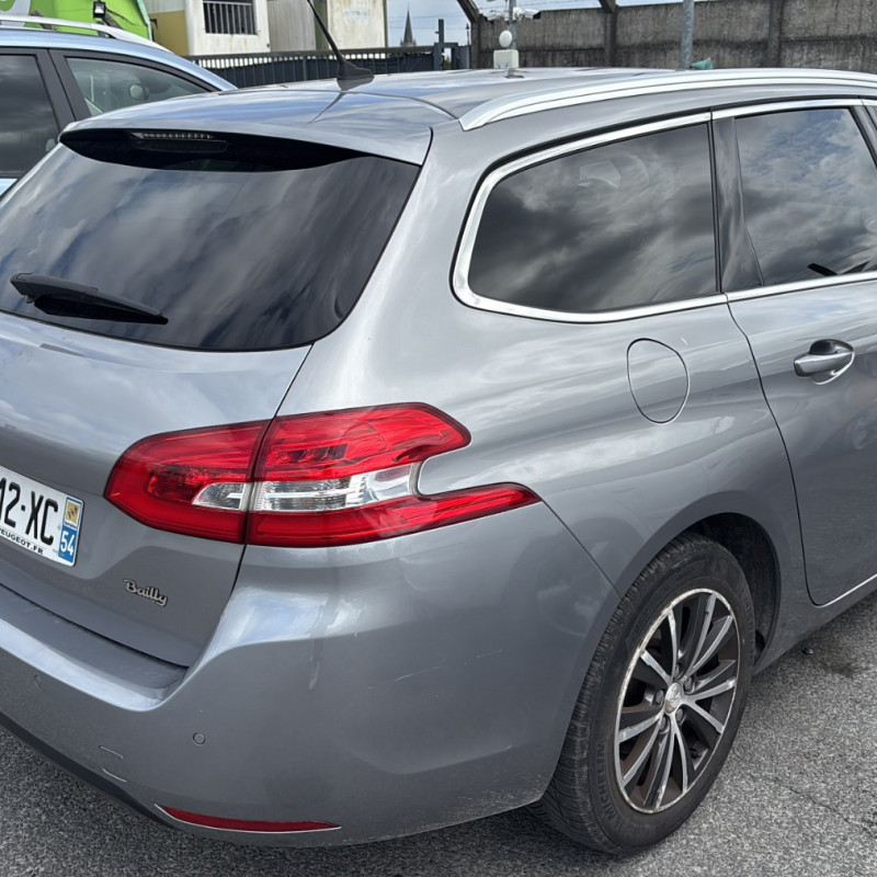 PEUGEOT 308 2 SW PHASE 1 BREAK 1.6 BLUE HDI - 8V TURBO Photo n°14