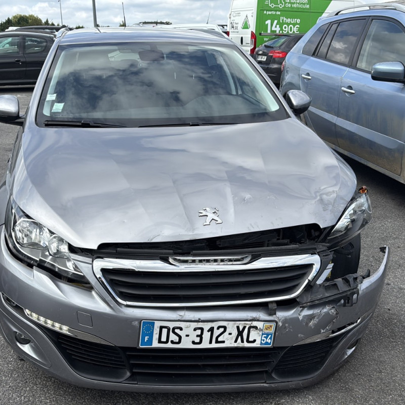 PEUGEOT 308 2 SW PHASE 1 BREAK 1.6 BLUE HDI - 8V TURBO Photo n°20