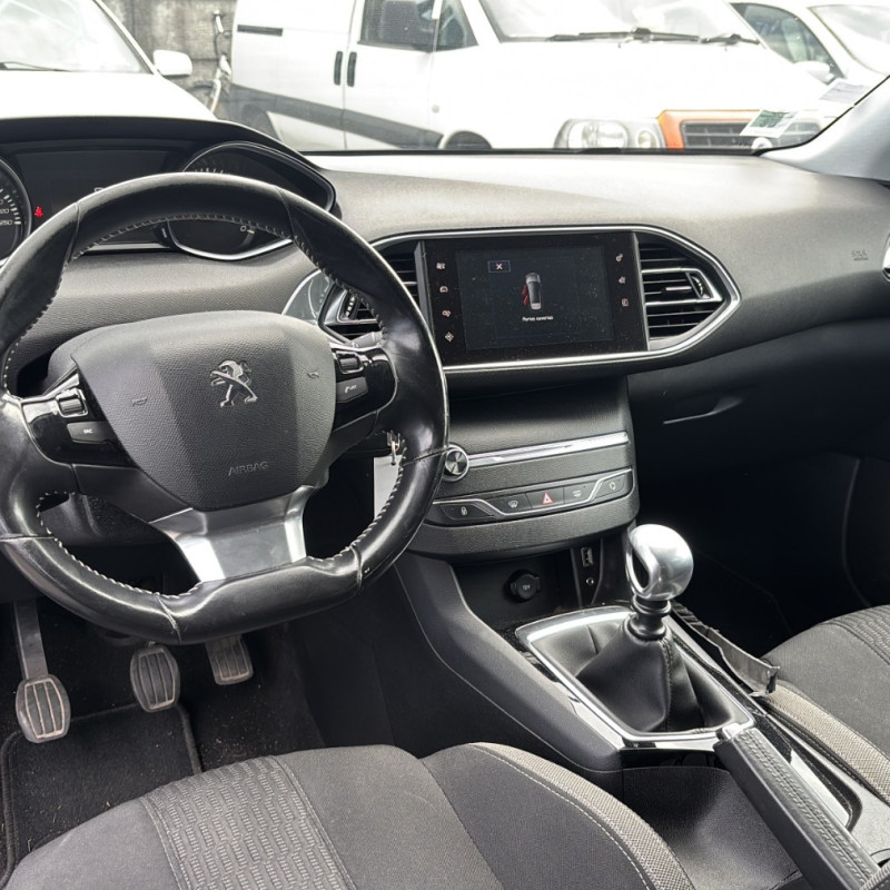PEUGEOT 308 2 SW PHASE 1 BREAK 1.6 BLUE HDI - 8V TURBO Photo n°26