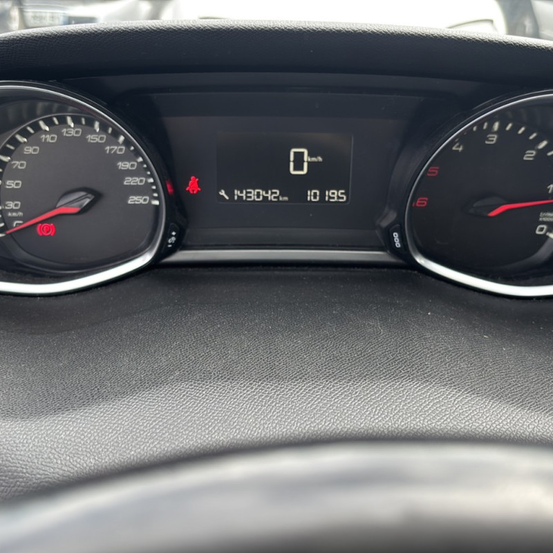 PEUGEOT 308 2 SW PHASE 1 BREAK 1.6 BLUE HDI - 8V TURBO Photo n°31