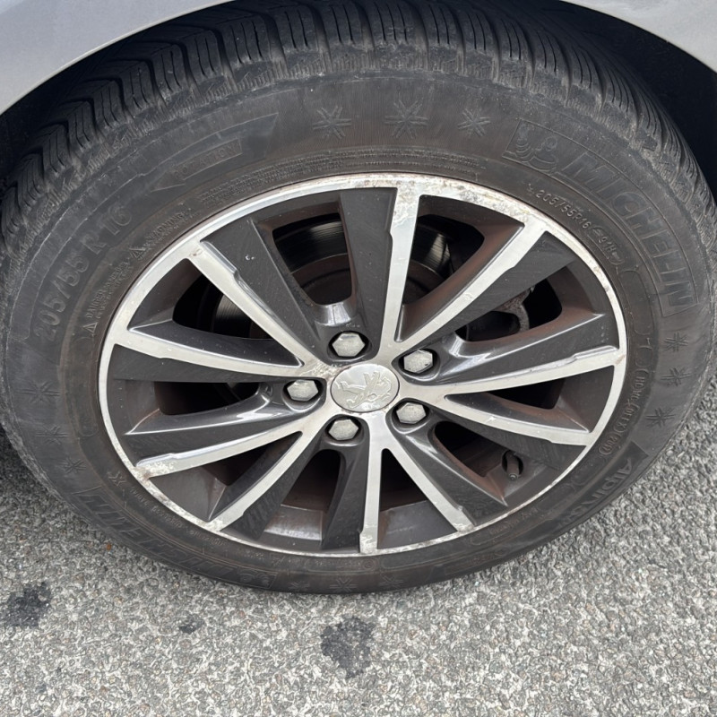 PEUGEOT 308 2 SW PHASE 1 BREAK 1.6 BLUE HDI - 8V TURBO Photo n°34