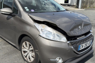 PEUGEOT 208 1 PHASE 1 1.2 VTI - 12V