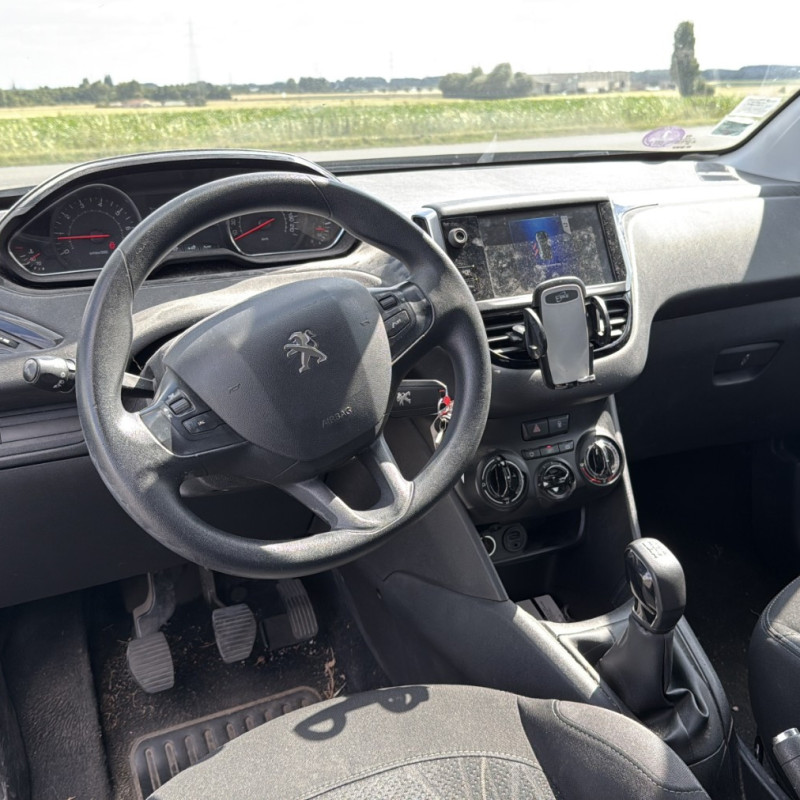 PEUGEOT 208 1 PHASE 1 1.2 VTI - 12V Photo n°12