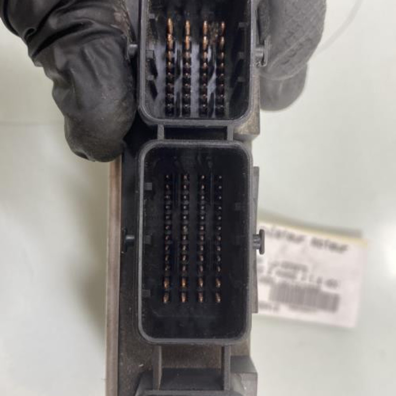 Calculateur moteur CITROEN BERLINGO 2 Photo n°3