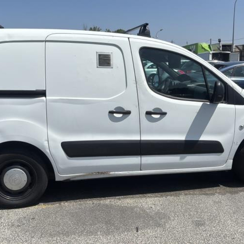 Calculateur moteur CITROEN BERLINGO 2 Photo n°11