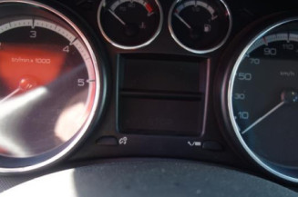Calculateur moteur PEUGEOT 308 1
