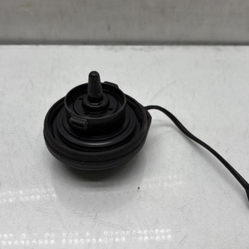 Bouchon de carburant AUDI A4 4 Photo n°2