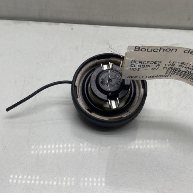 Bouchon de carburant MERCEDES CLASSE A 176 Photo n°3