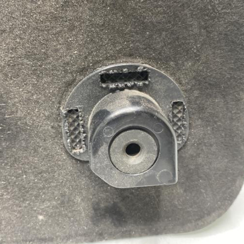 Cache moteur  PEUGEOT 308 2 Photo n°4