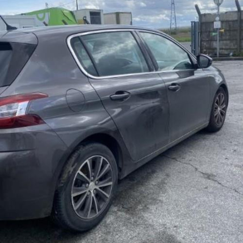 Cache moteur  PEUGEOT 308 2 Photo n°9