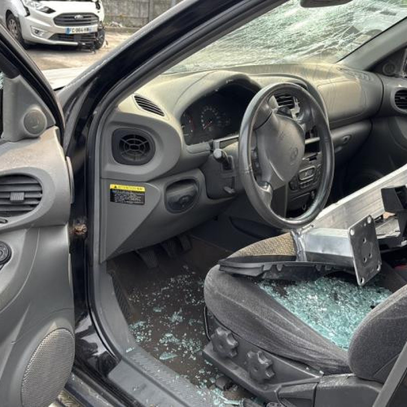 Interrupteur de leve vitre avant gauche HYUNDAI SANTA FE 1 Photo n°12