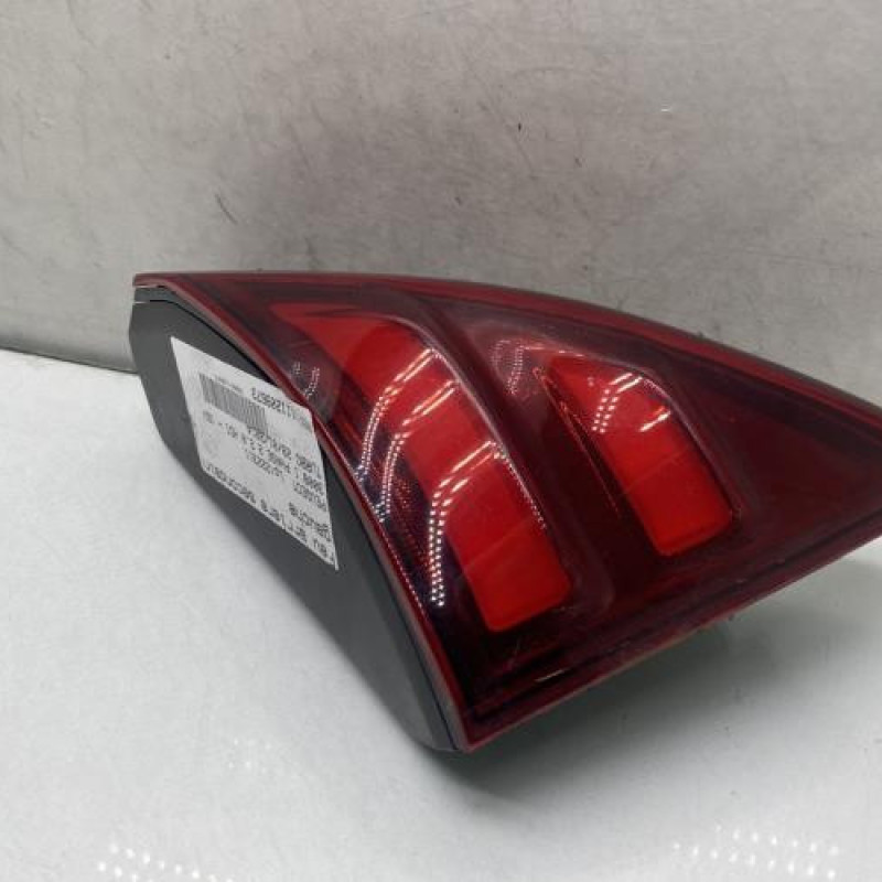 Feu arriere secondaire gauche (feux) PEUGEOT 3008 1 Photo n°1